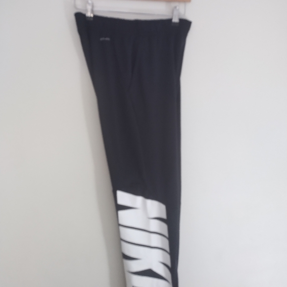 Xl Nike dryfit trackpants - Picture 3 of 5